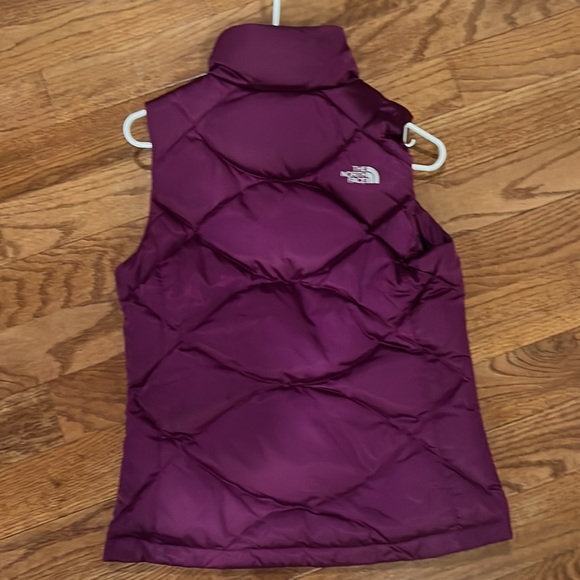 North Face Magenta Vest - Picture 4 of 4